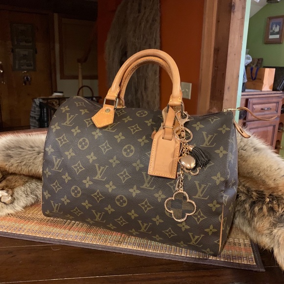 🎁💚AUTH SPEEDY 30 NAME TAG EUC BEAUTIFUL💚🎁 - Picture 5 of 8